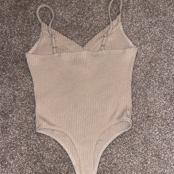 Princess Polly Tan Bodysuit - Picture 4 of 5